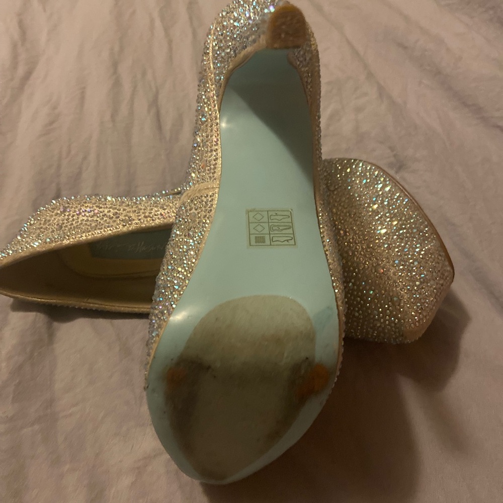 Platform heels - Picture 2 of 3